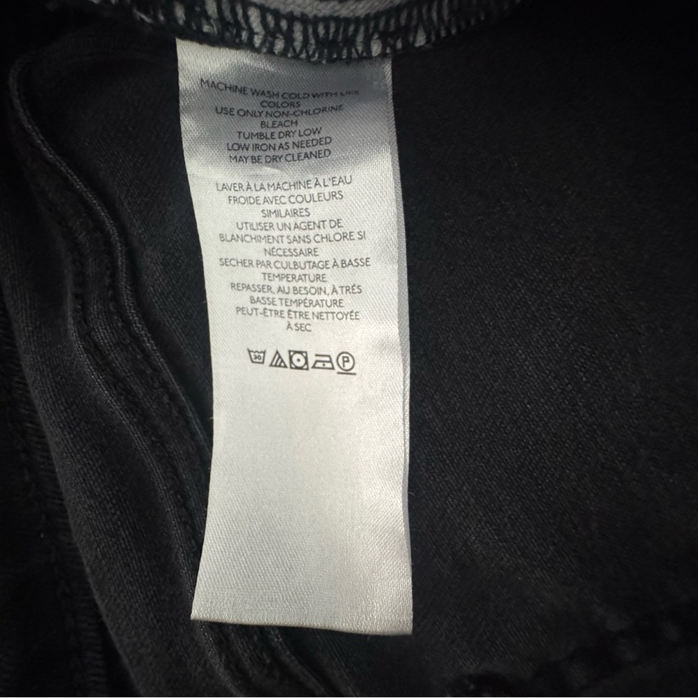 Pilcro The Yaya Cropped Kick Flare Jeans 28 Washed Black Raw Hem Mid Rise - Picture 7 of 7